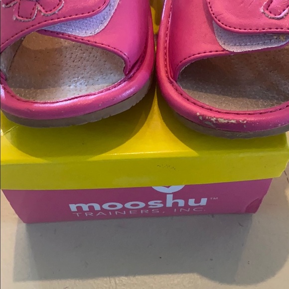 Mooshu kids shoes - Picture 3 of 3